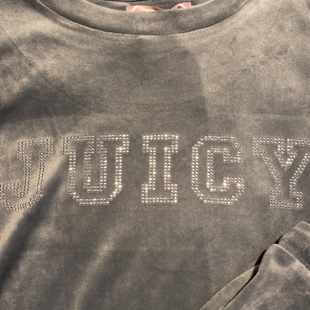 Juicy Couture Medium tracksuit jogging suit with pants and shirt Grey Velour NWT - Picture 3 of 6